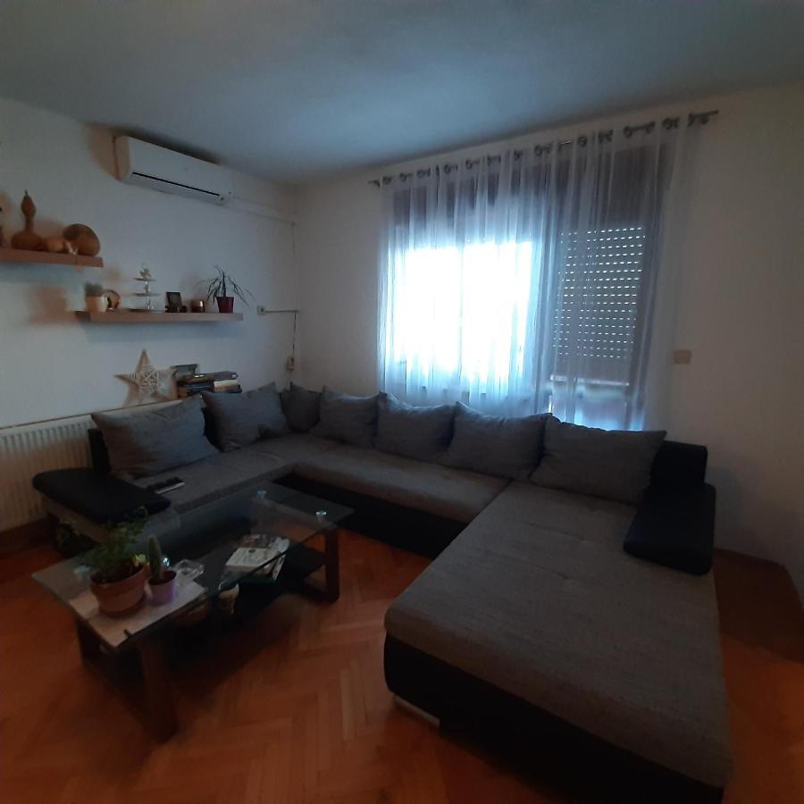 Apartman Nora أوميس المظهر الخارجي الصورة