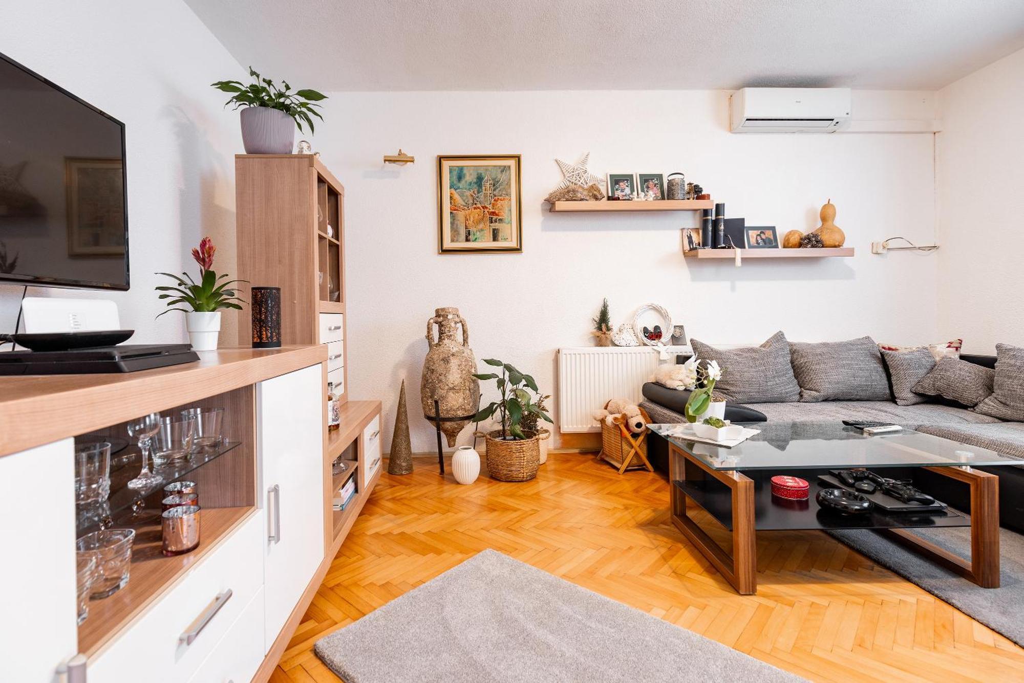 Apartman Nora أوميس المظهر الخارجي الصورة